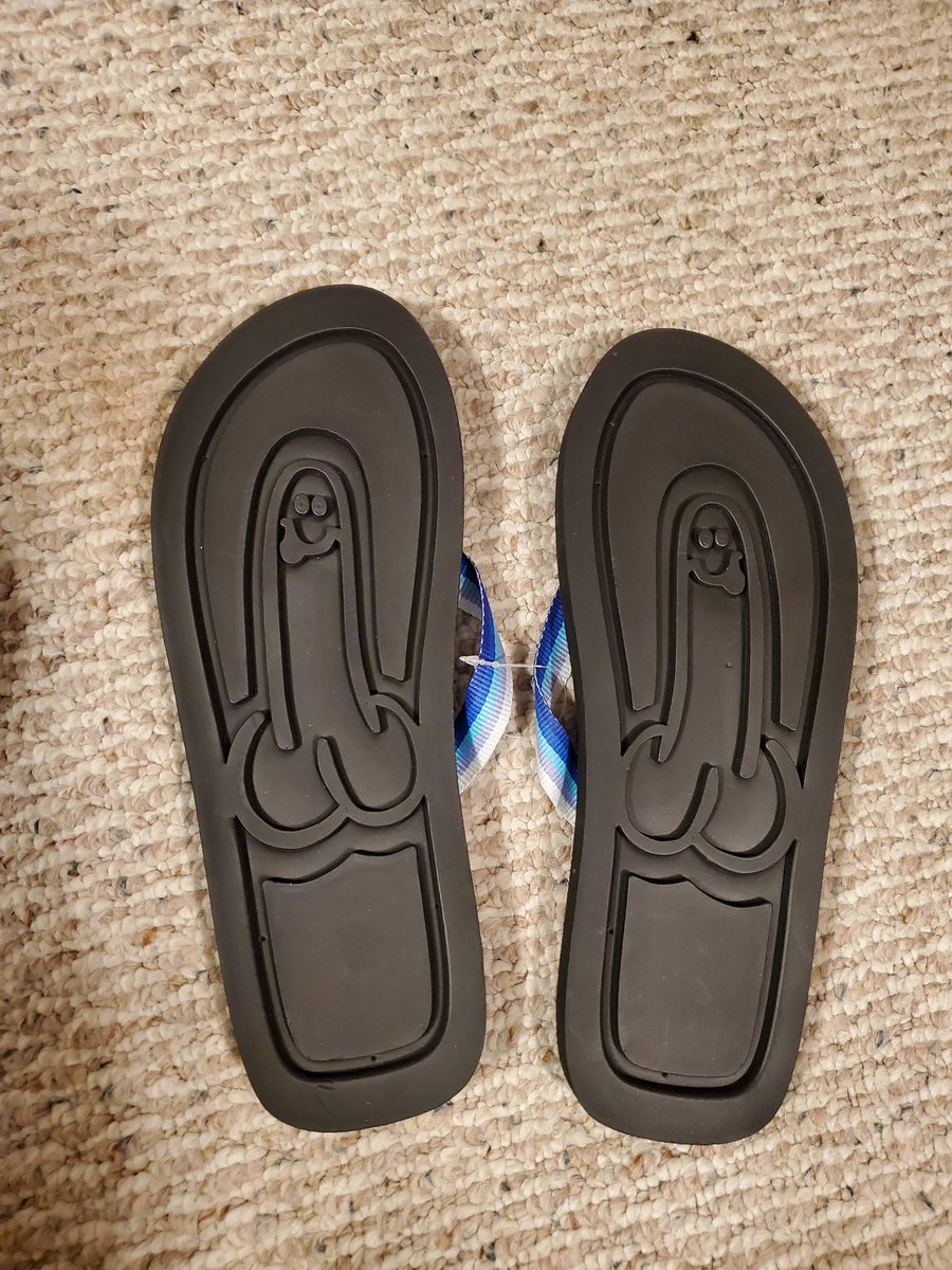Sean Joseph on X: My daughter is going out of town for Christmas so we did  a little from me to you tonight and she got me some Dick Flops.  t.coL4nU31Fov2 