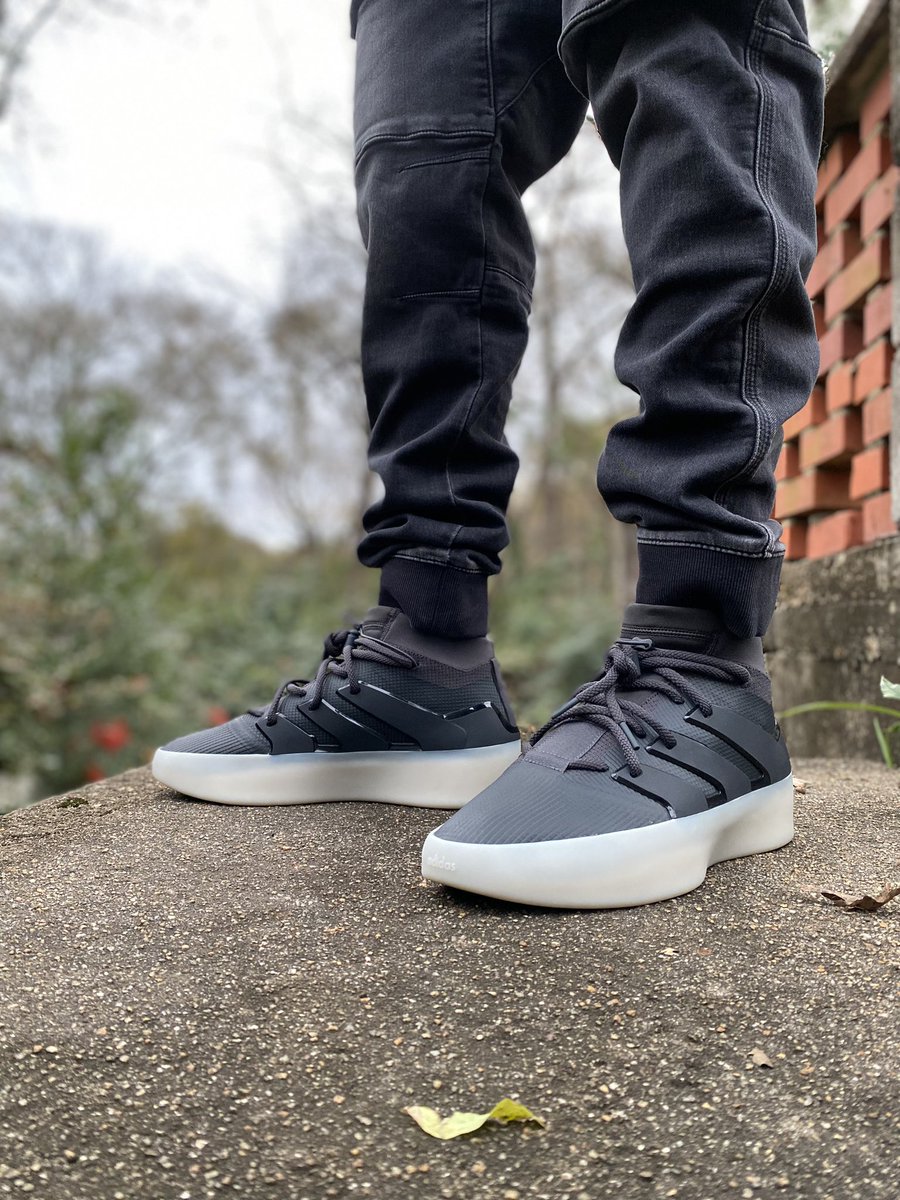 alabamatattoo27's tweet photo. FoG athletics ‼️@fearofgod can a guy get that ONE MODEL sent on out please 🙏🏾 #Stuntmanapproved #Kotd #FearofgodAdidas #FearofGodathletics #fearofgodEssentials https://t.co/N4c8EnbtUN