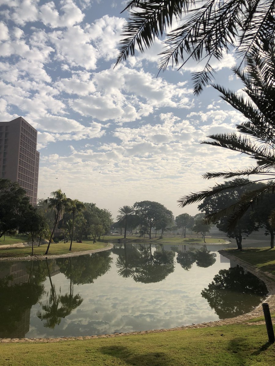 Got a very rare late morning and it coincided perfectly with the prettiest karachi morning so of course I had to utilise it through a campus walk and photography spree!