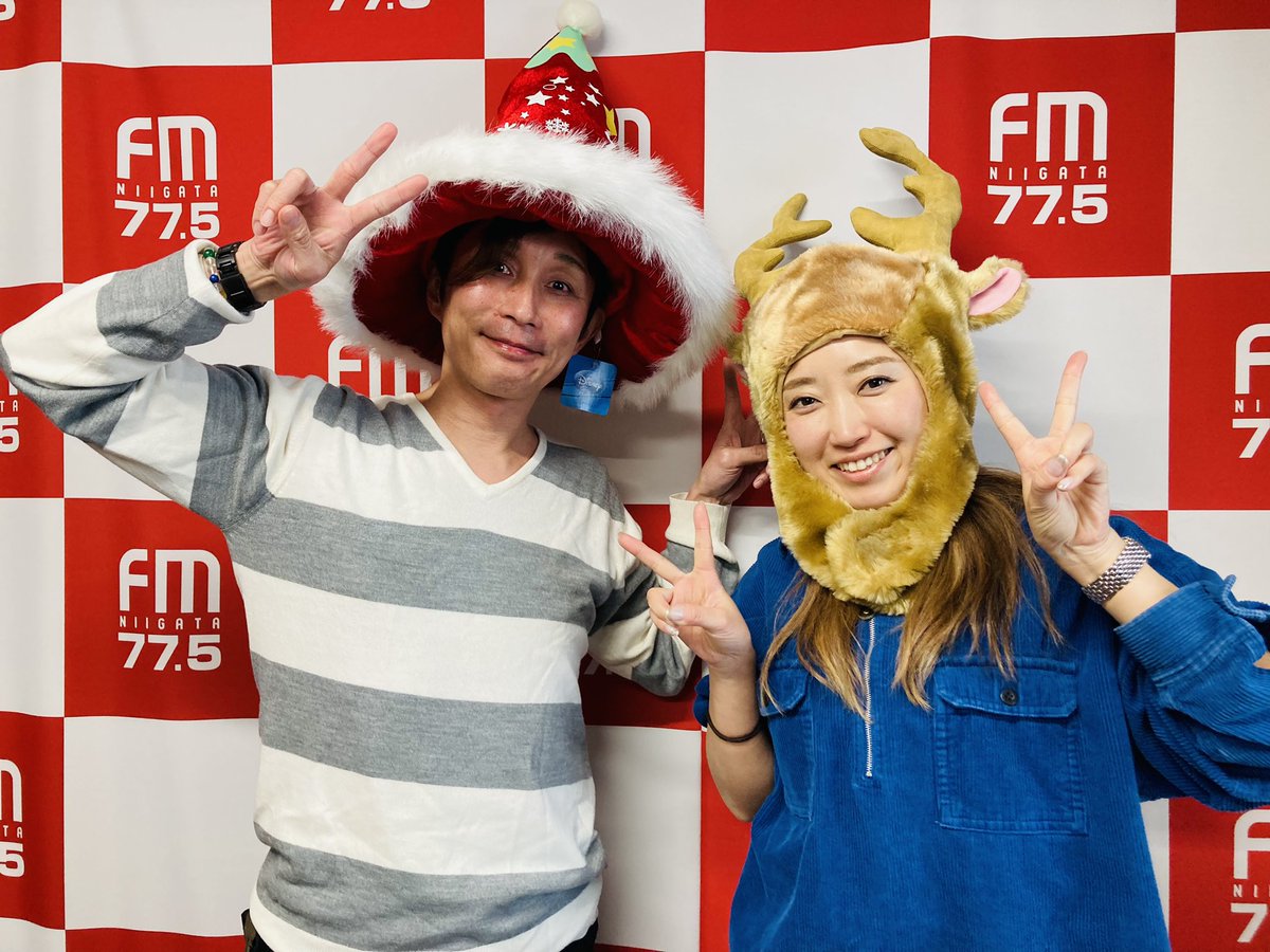 SOUNDSPLASH775's tweet photo. SHIKIENの宮永さん👅
#舌ブラシ #w1 でお口の健康保ちましょう!
虫歯のあれこれ教えてもらいました!
週末美味しいものを食べる方は舌みがきもお忘れずに🤩
#ss77 #fm775 https://t.co/mdZdFCKlCr