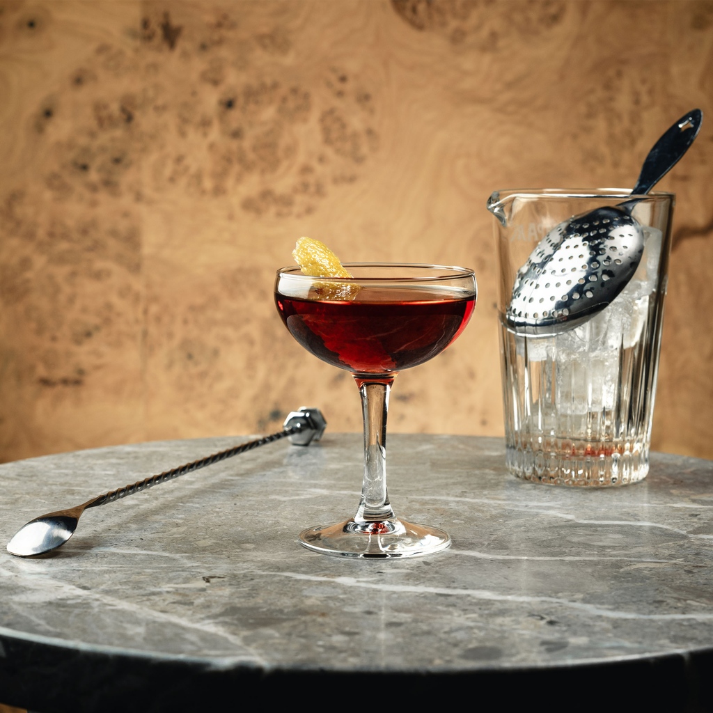 Manhattan: Where tradition meets taste.
dronyxtonic.com.au

#ManhattanCocktail #WhiskeyCulture #ClassicDrinks #CocktailClassics #VermouthLovers #MixologyMasters #ElegantDrinks #BartenderLife #CocktailHour #RyeWhiskey #DrinkWell #CocktailCrafting #BarNight