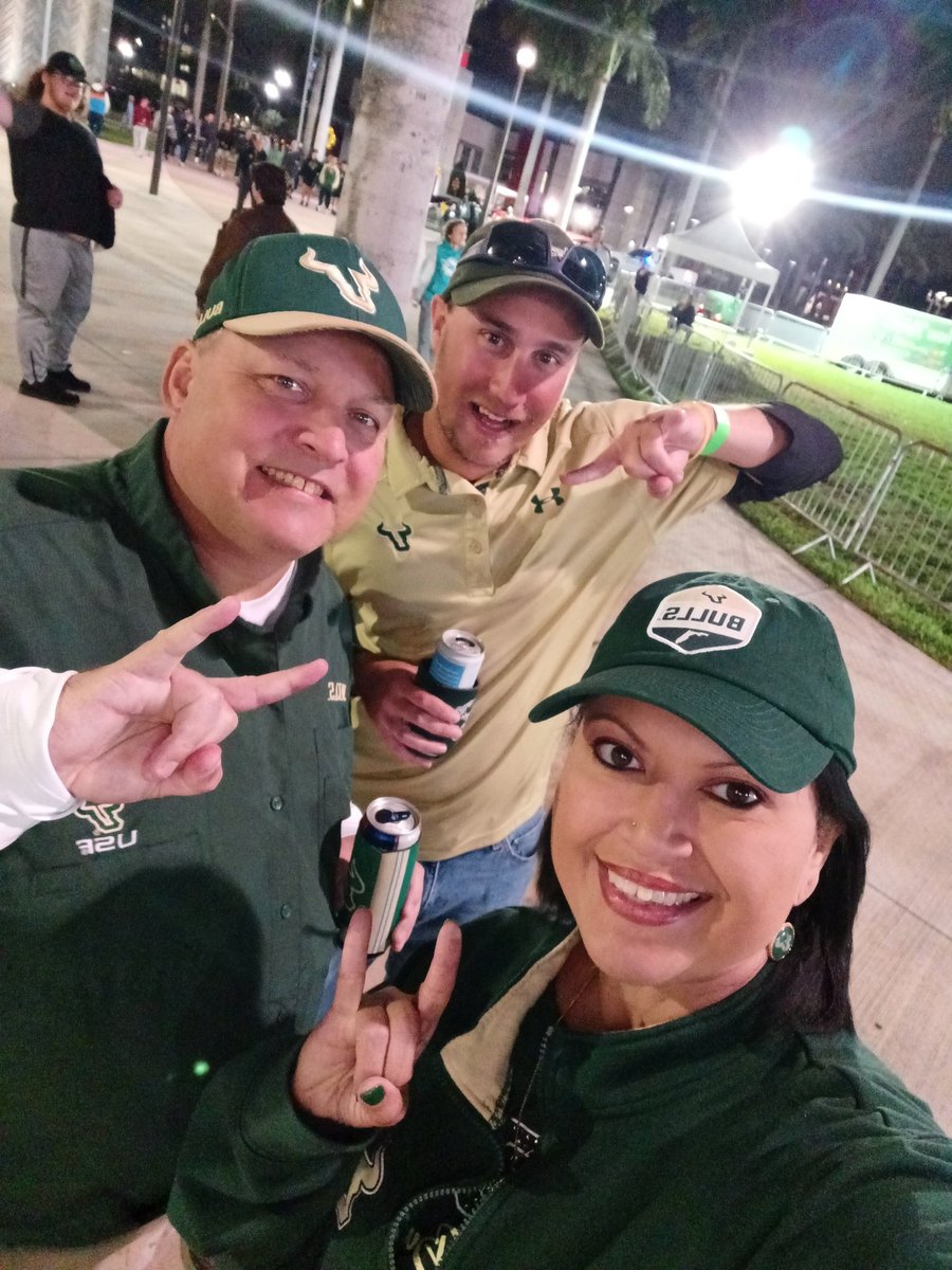 Syracuse must hate us...we own them!  <a href="/USFFootball/">USF Football</a> <a href="/USFHerd/">USF T w i t t e r Herd 🤘</a>