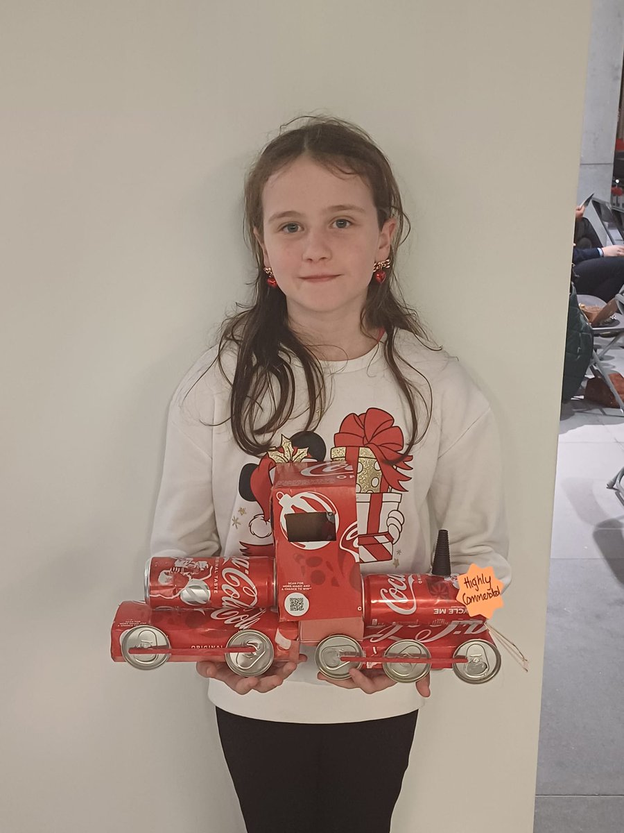 A very happy young lady receiving her accolade for her very cool #Recycled #Xmas decoration @wexfordcoco yesterday 😍