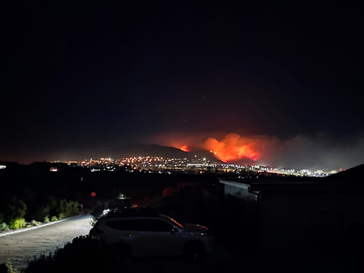 @PPAStayWideroftheRider (@safecyclists) on Twitter photo Please avoid cycling in the Deep South as fire fighters are battling devastating fires in Simon’s Town and Glencairn Express Way which has spread to other areas since last night. <a href="/PedalPowerPPA/">Pedal Power (PPA)</a> Please avoid cycling in the Deep South as fire fighters are battling devastating fires in Simon’s Town and Glencairn Express Way which has spread to other areas since last night. <a href="/PedalPowerPPA/">Pedal Power (PPA)</a>