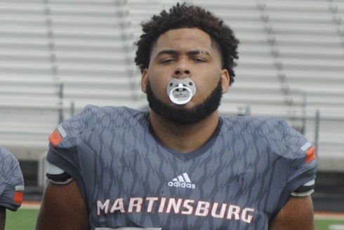 Martinsburg's Rashad Reid has won two of the top individual honors for high school football given annually by the West Virginia Sports Writers Association. Read all about it here: bit.ly/3RSc7jQ
