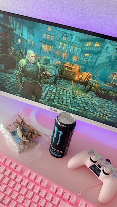 It’s Friday ⭐️ Enjoy your weekend gamers :) https://t.co/6hNpcVi0fg