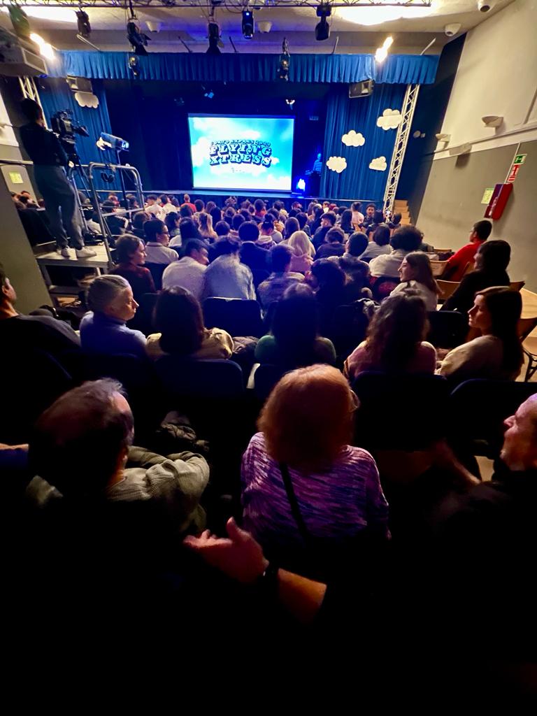 CortoXpress: más de 300 alumnos del Garci realizan medio centenar de cortos en 24 horas. Cerramos el año mostrando sus creaciones en una Gala. Gracias a docentes y resto de personal por organizarlo y hacerlo posibel; y felicidades a los alumnos participantes y a los ganadores.