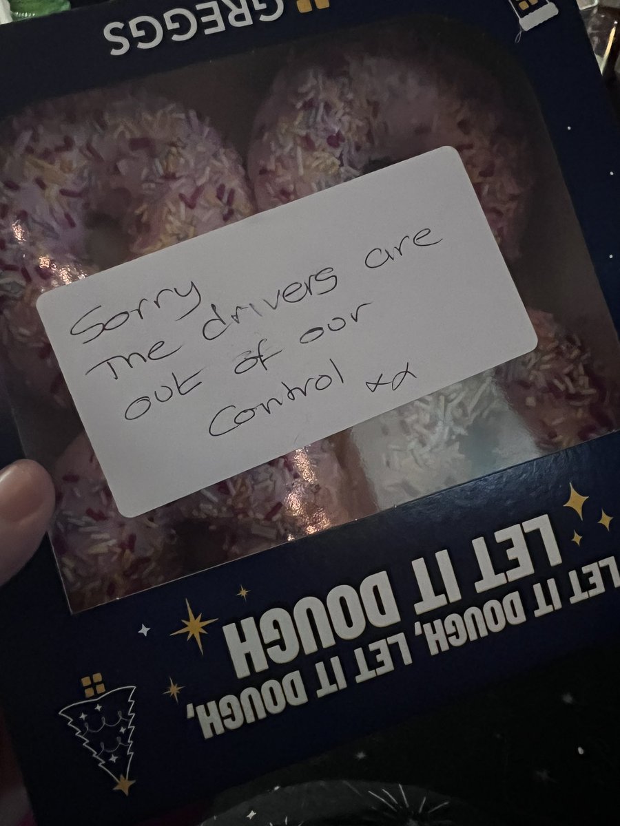 @GreggsOfficial shout out to your Millgate Bury store who have had to put up with appalling Just Eat drivers turning up 2 hours after they’ve accepted jobs. But the store handled it amazingly and even threw in some doughnuts to say sorry. Love them, Just Eat can do one.
