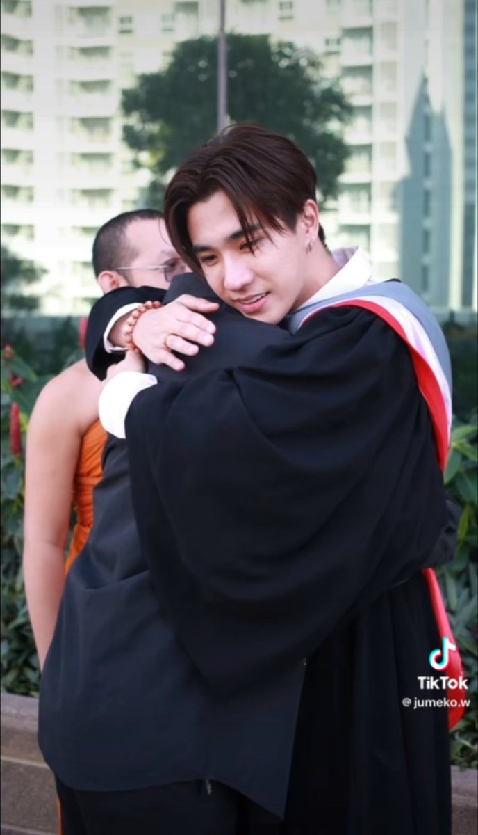 ฉันคิดถึงพวกเธออะ 💘 #PerthSaintSation