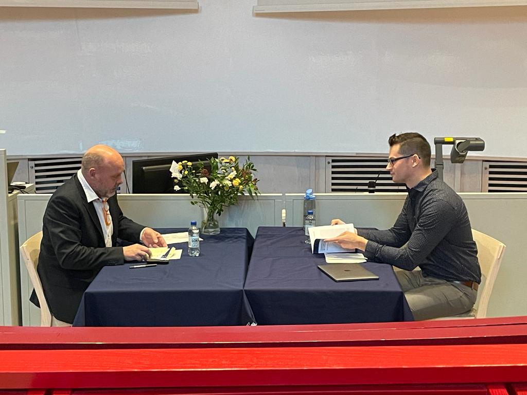 Mike Gaudry (@mike_gaudry) on Twitter photo Happy to share that I successfully defended my PhD thesis a few days ago! Thank you <a href="/MartinJastroch/">Martin. Jastroch</a> for your mentorship throughout my time <a href="/Stockholm_Uni/">Stockholm University</a> and <a href="/Tobias_Wang_AU/">Tobias Wang</a> for the thought-provoking discussion as my opponent. What a great way to cap off 5 years of hard work. 🥳 Happy to share that I successfully defended my PhD thesis a few days ago! Thank you <a href="/MartinJastroch/">Martin. Jastroch</a> for your mentorship throughout my time <a href="/Stockholm_Uni/">Stockholm University</a> and <a href="/Tobias_Wang_AU/">Tobias Wang</a> for the thought-provoking discussion as my opponent. What a great way to cap off 5 years of hard work. 🥳