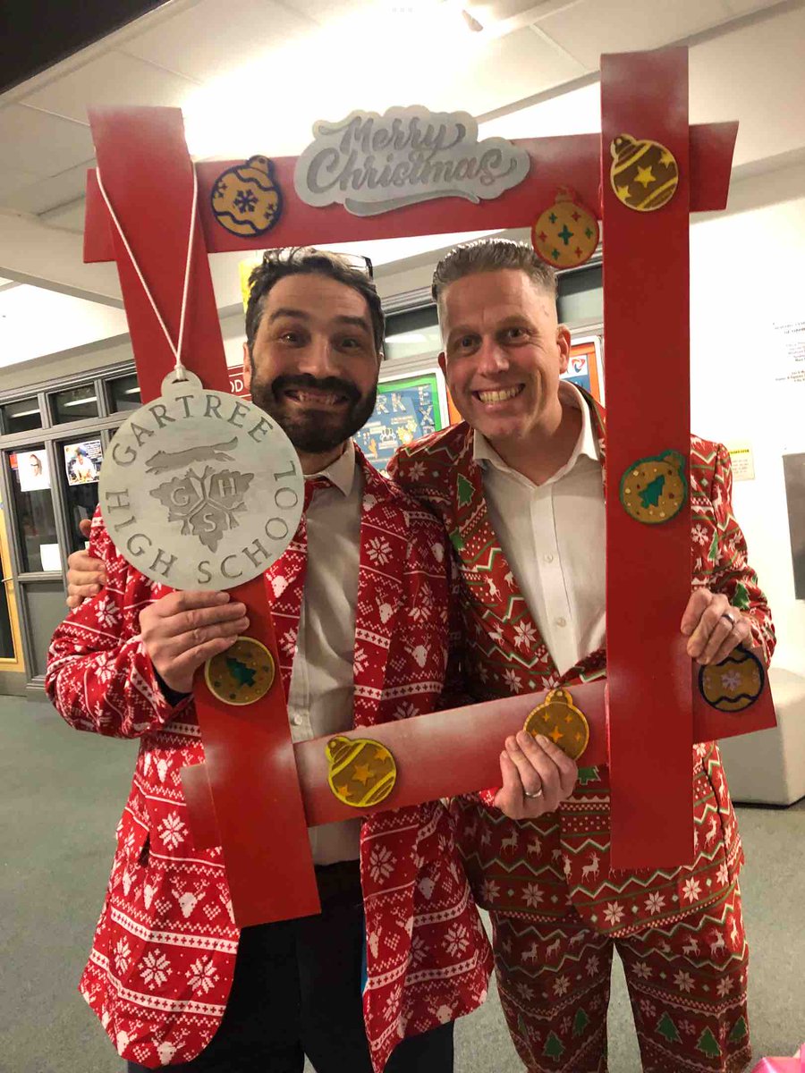 gartreehigh's tweet photo. Well done to the #GartreeY11 prom committee, who have raised over £100 for prom with their Photo Booth. They managed to snap some senior staff too! #GartreeEvents https://t.co/9uDTdvwLiT
