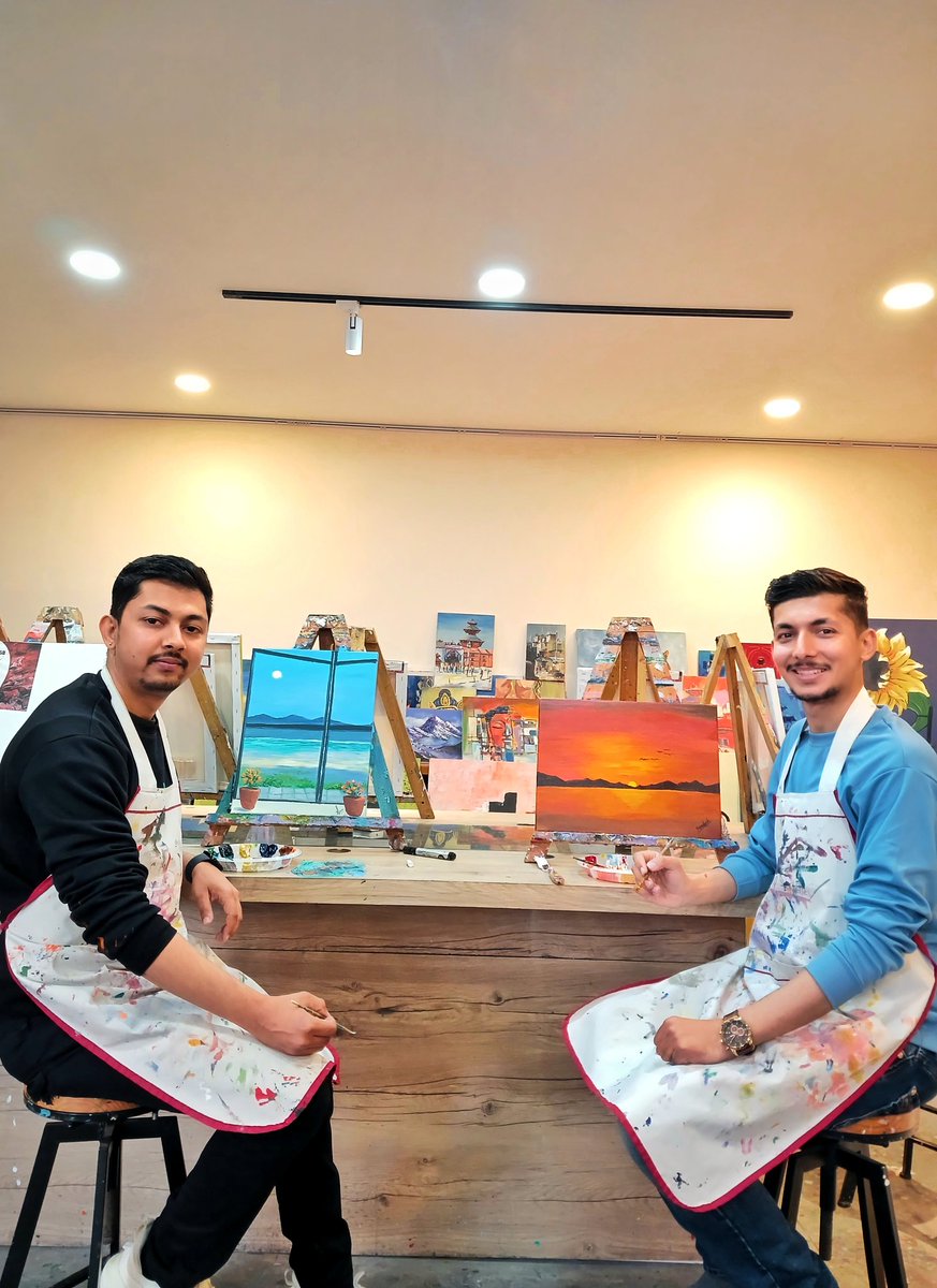 docSubaash's tweet image. Painting the heart out 🎨