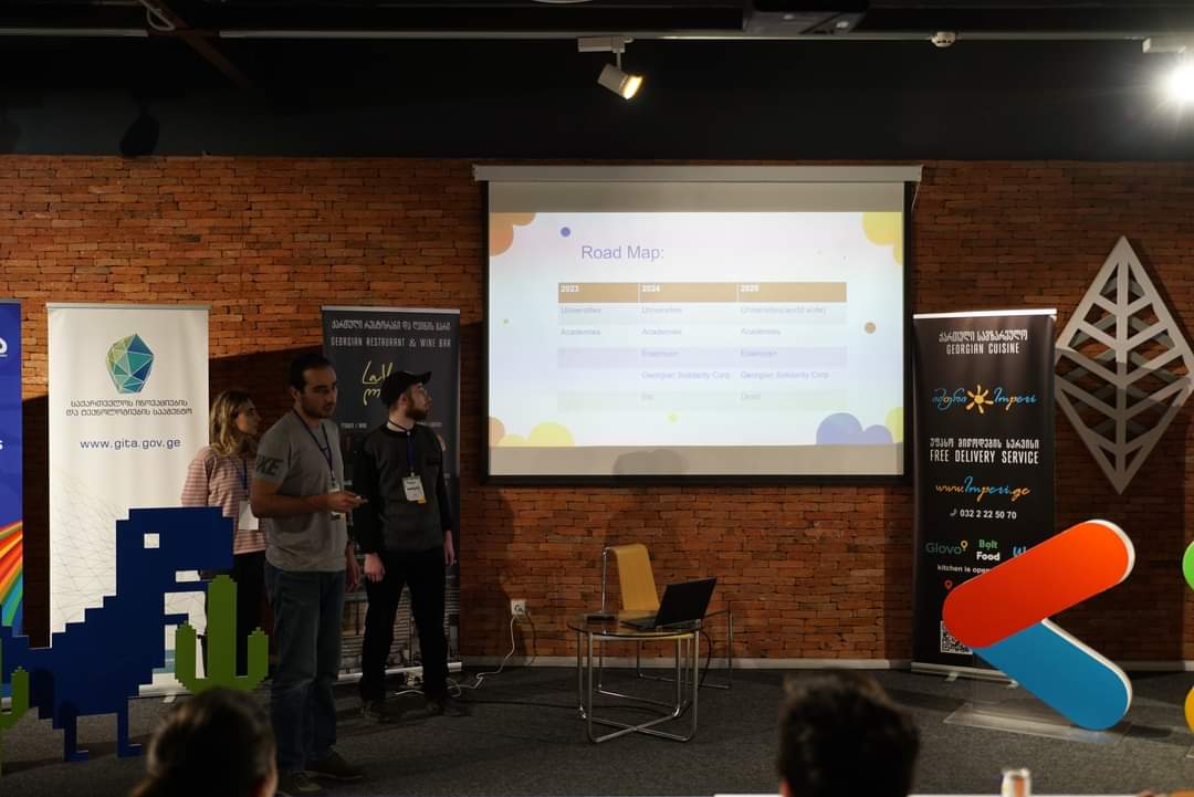 theugedu's tweet image. 🚀 On December 16-17, the Solution Challenge Hackathon was held in the GITA Technopark by uniting and organizing the Google Student Club of 7 universities.

#GoogleDevelopersStudentClub #Google