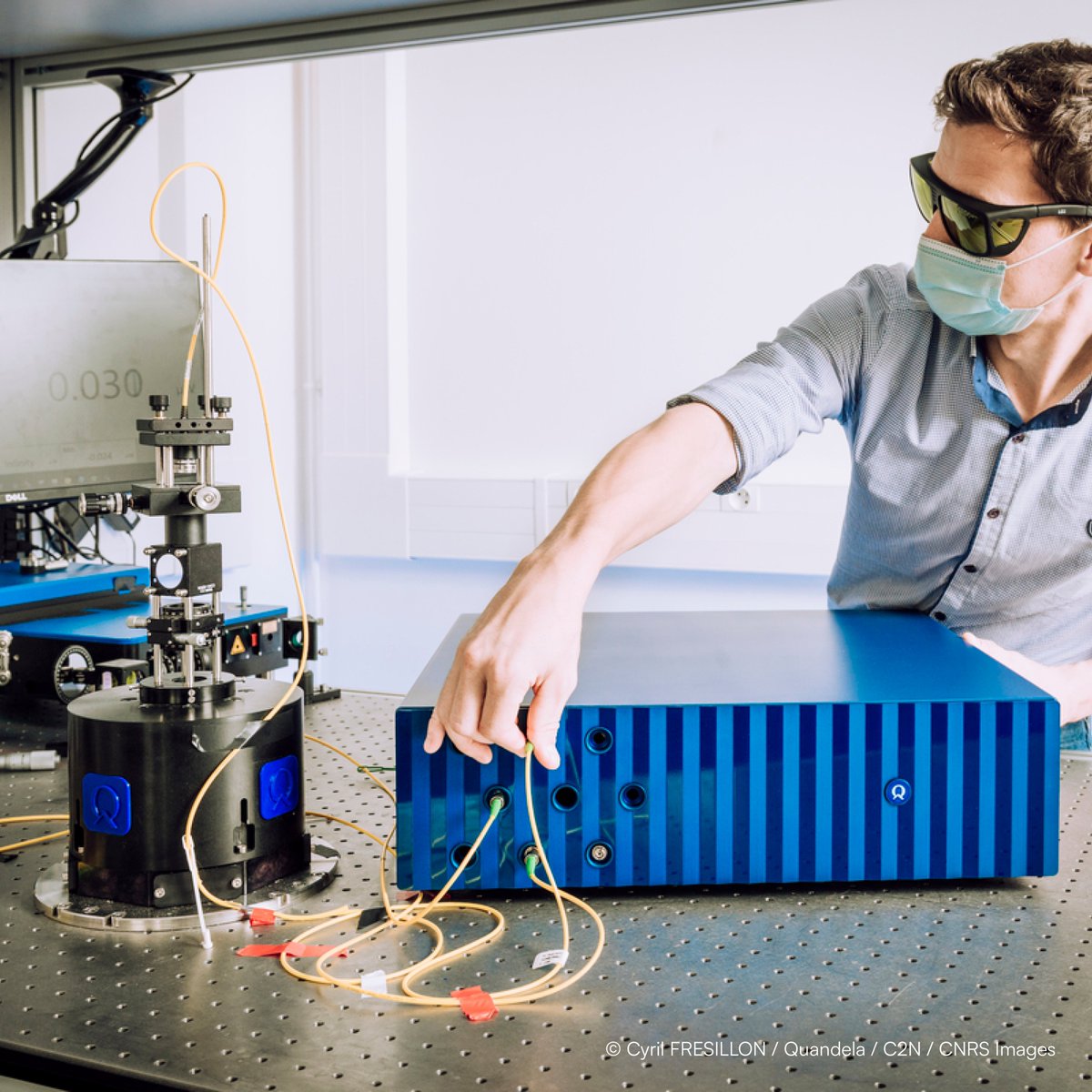 📸La physique #quantique dans tous ses états. Avec CNRS Images, découvrez l’étendue des recherches en physique quantique dans les laboratoires du @CNRS. ▶ images.cnrs.fr/dossier/la-phy…