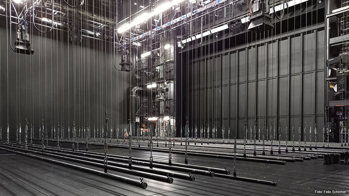 NürnbergKultur (@nuernbergkultur) on Twitter photo Werft einen Blick hinter die Kulissen des Schauspielhauses! Begebt euch auf eine Entdeckungsreise in das technische Innenleben eines hochmodernen Theaterbetriebs mit neuster Bühnentechnik. gokultur.nuernberg.de/theaterfaszina… #Theater #Führung <a href="/StaatstheaterN/">Staatstheater Nürnberg</a> Werft einen Blick hinter die Kulissen des Schauspielhauses! Begebt euch auf eine Entdeckungsreise in das technische Innenleben eines hochmodernen Theaterbetriebs mit neuster Bühnentechnik. gokultur.nuernberg.de/theaterfaszina… #Theater #Führung <a href="/StaatstheaterN/">Staatstheater Nürnberg</a>