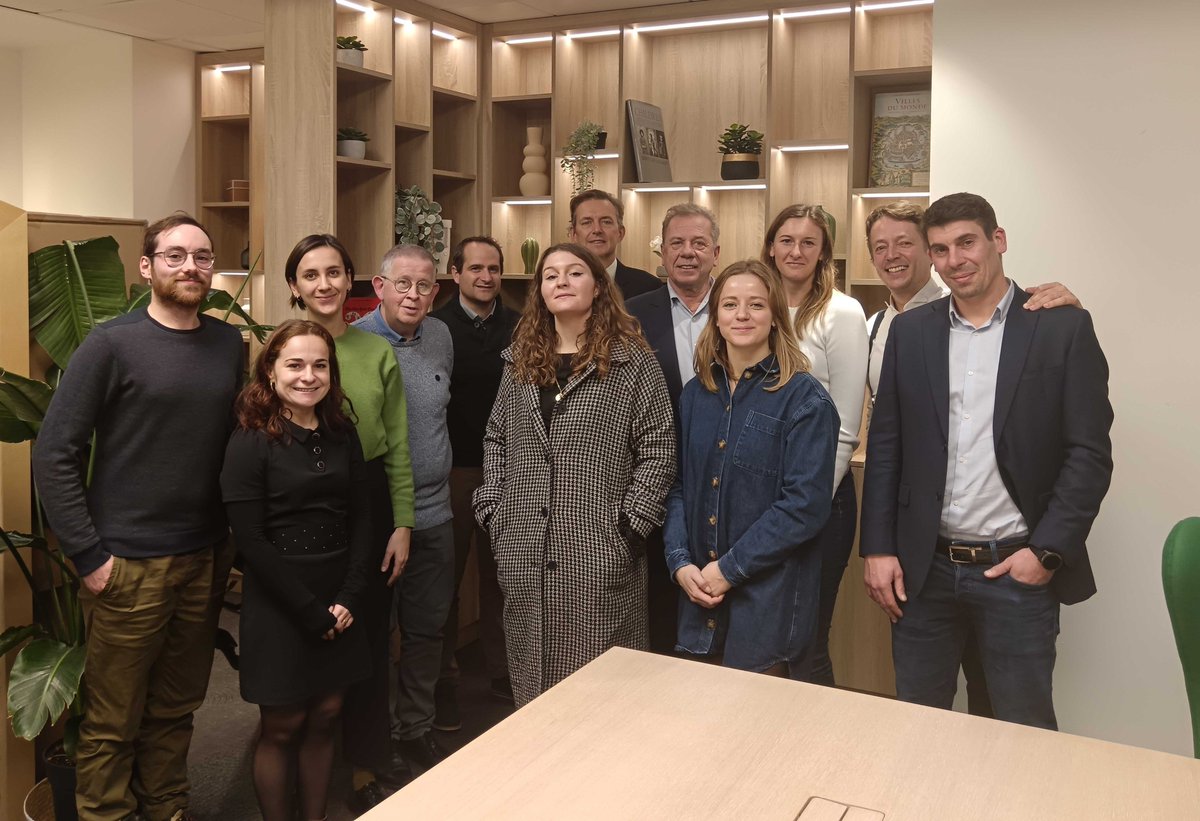 🎯Hier, notre mécène <a href="/acadomia/">Acadomia</a> a accueilli chaleureusement l'équipe de Sport et Citoyenneté dans ses locaux, l'occasion pour notre think tank de réunir notre Président Didier Poulmaire et notre secrétaire général autour de l'équipe pour évoquer nos #challenges en 2024 !
