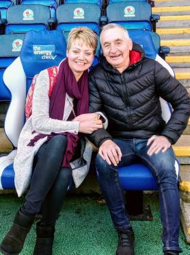 #MrBlackburnRovers Tony Parkes ‘LEGEND‘ by @SuzanneNQNW with Natalie @ParkesThompson , it’s a great read & highly recommended 👏 #dementiainfootball 😢