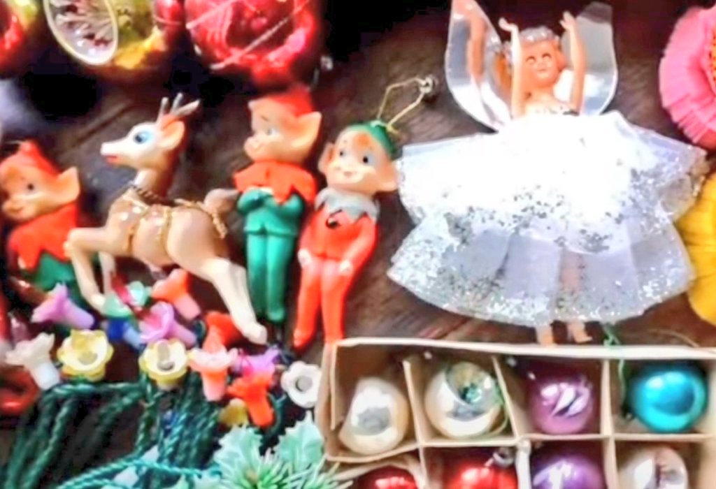 OldDublinTown's tweet photo. Christmas decorations from the 60s &amp; 70s

#DublinatChristmas #LoveDublin
@libertiesdublin @14HenriettaSt
@dublin_discover @ScuffilC @DaltonJoanne79 @fcemurphy @johncreedon @DavidJazay @frankmcdonald60 @abcassin @tomhappens @AnitaDublin8 https://t.co/y9mjaI1Xiw