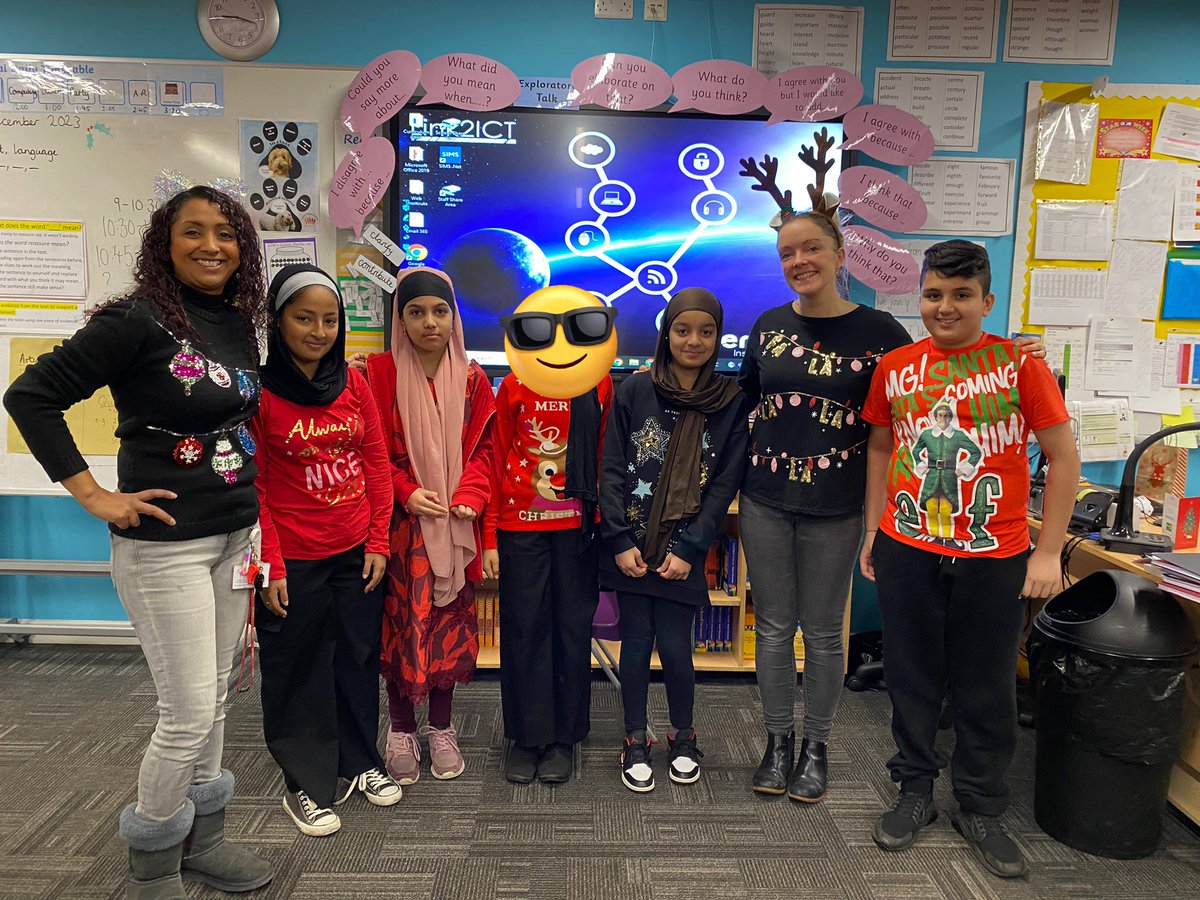 Merry Christmas from our class! <a href="/CliftonPrim/">CliftonPrimary</a> <a href="/MissBakewell1/">Mrs Wood</a>