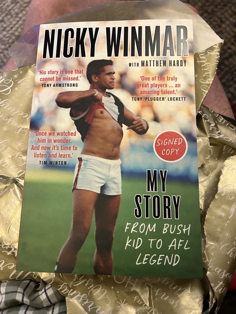 Traveling tomorrow and thus got to open an Xmas present early. For a ⁦@stkildafc⁩ tragic who remembers what Victoria Park was like, but had no real idea of the abuse indigenous players received, this is an anticipated read. Always been proud of Winmar.