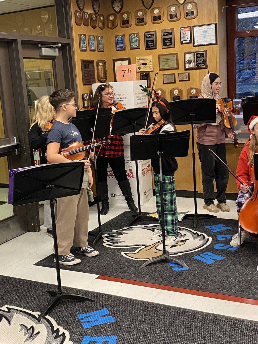MESMSHorowitz's tweet image. What a wonderful way you enter the building with music by our Chamber orchestra with special guest, Mrs. O’Connell. Thanks to Ms. Morrison for arranging this treat! @mesmspta @YorktownCSD @RonHattar