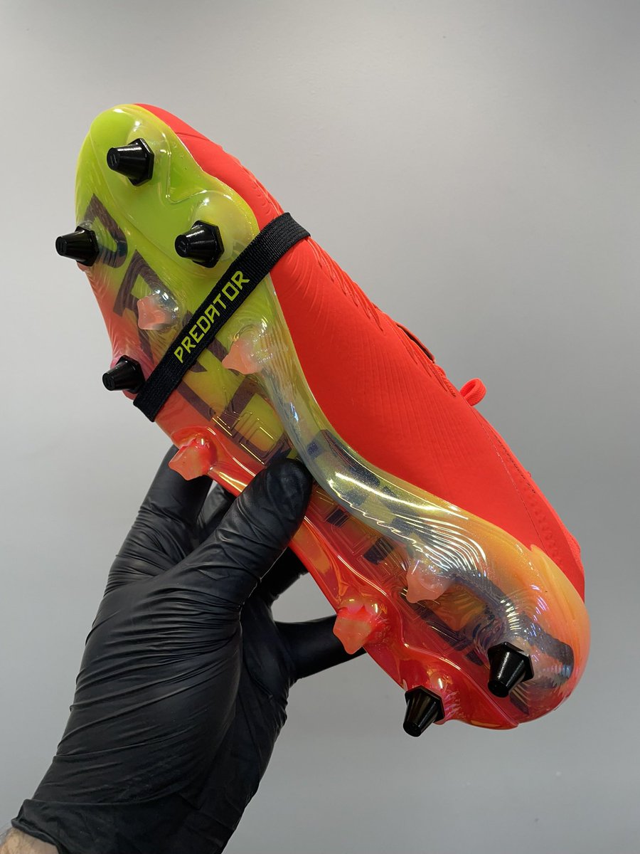 Black and Gold stud Sole Conversions on the new Predator 30’s ⚫️🟠

cc <a href="/BWBootsUK/">BW Boots UK</a> 🤝