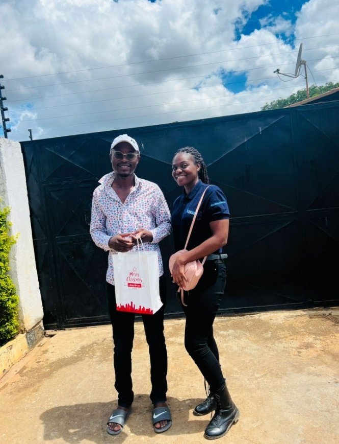 EdupayGroupLtd's tweet photo. In Christmas spirits, EduPay gifted some of our clients with Christmas giveaways which brought immense joy to both our clients and our team. Seeing the genuine smiles on our clients' faces reminded us why we do what we do.
We wish you a joyous festive season.
#2024herewecome https://t.co/fInXL9Yatg