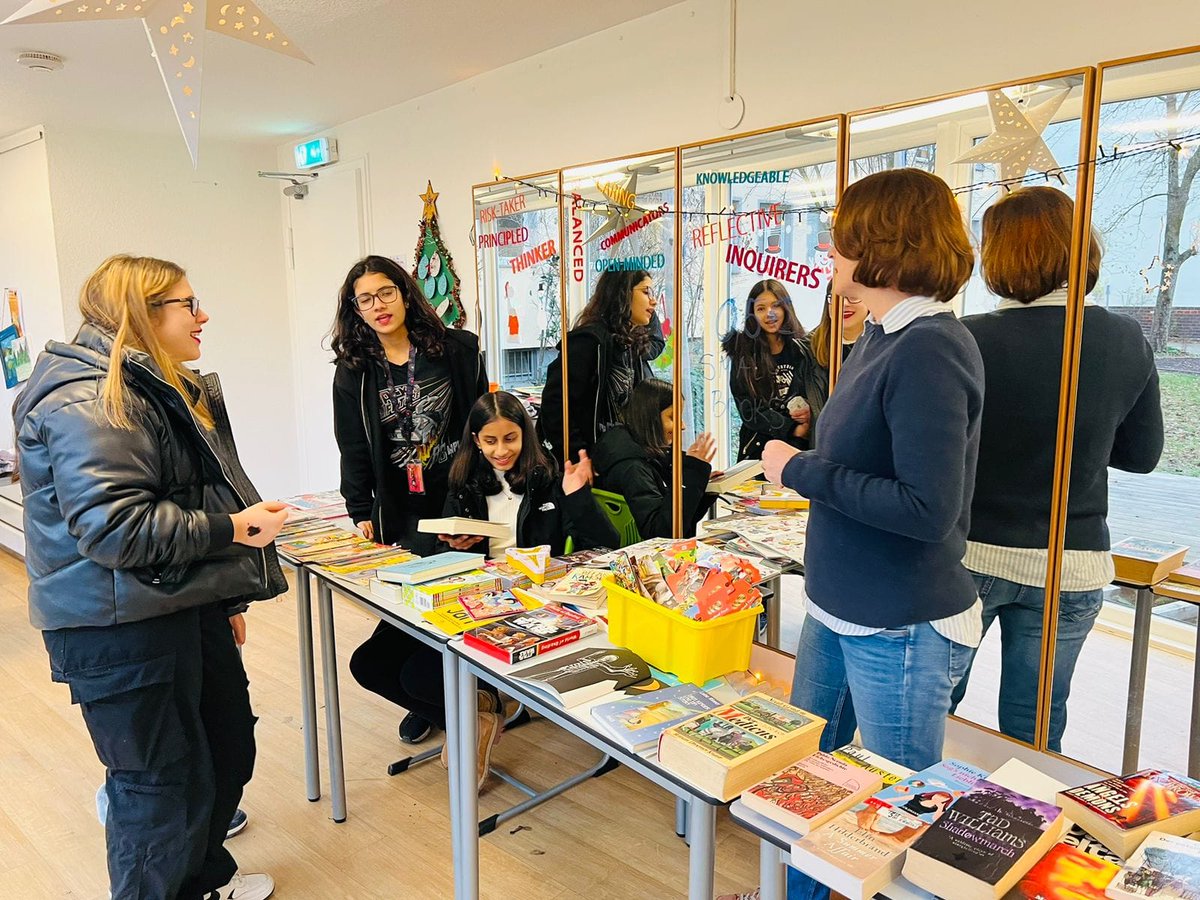 IBatHPC's tweet image. Here are some impressions from our #winter market this week. Thanks to all students, teachers and parents for this amazing day!

#MerryChristmas 

#IBatHPC #BelongEngageGrow #IB #Heidelberg #education #internationalschool #CAS