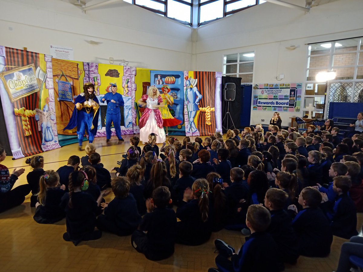 We really enjoyed our pantomime of Cinderella by <a href="/ChaplinsPantos/">Chaplins Pantos</a>   today... "Oh yes we did!".  <a href="/MrGSGC/">Mr Grogan</a>