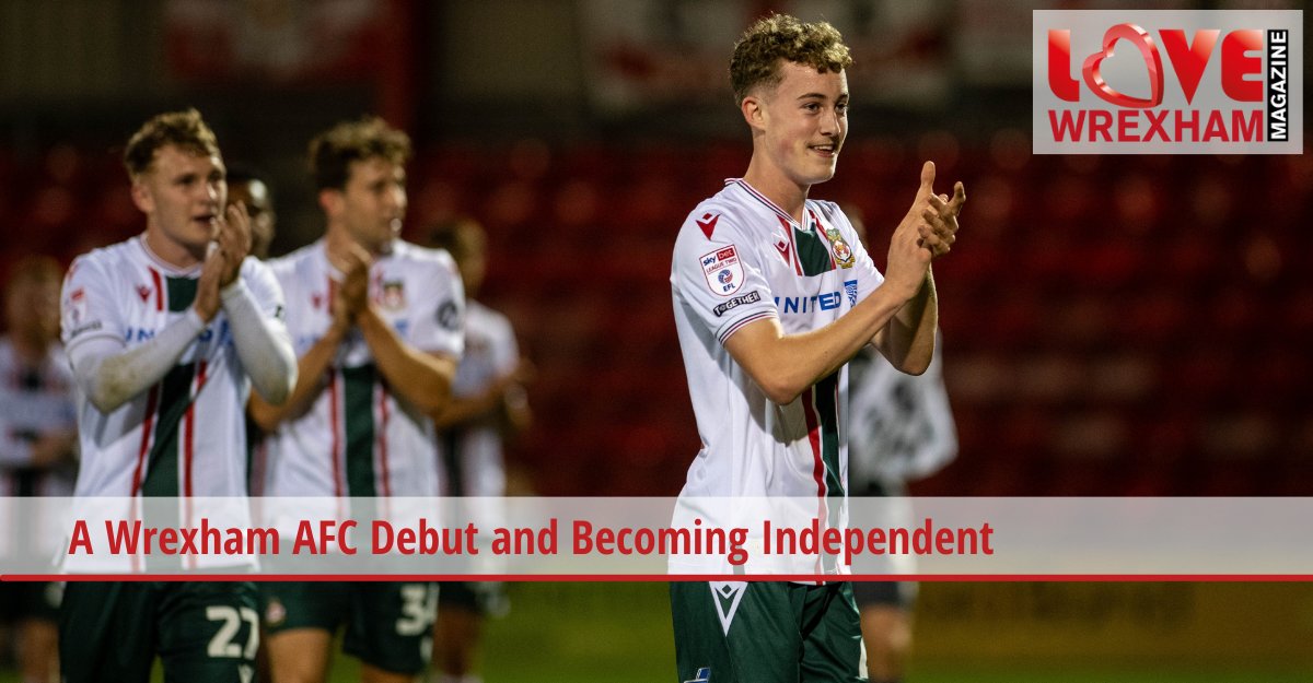 Congratulating Harry Ashfield on his Wrexham AFC debut and Coleg Cambria have been busy! 🥳 Read more at: love-wrexham.com/2023/12/21/har… If you're interested in advertising with us, take a look at love-wrexham.com/advertising/ra… 💻📱 @colegcambria @Wrexham_AFC @RMcElhenney @VancityReynolds