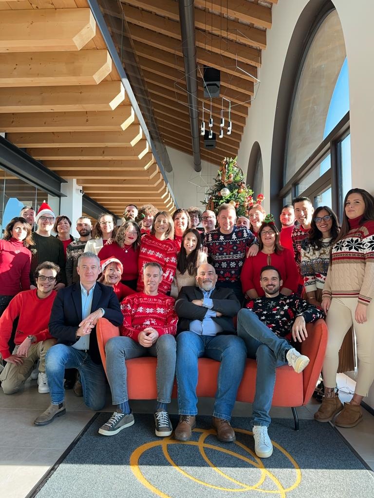 🎁 It's time for Best Wishes
Merry Christmas and a Happy New Year!

#merrychristmas #happyholidays #teaminfonetsolutions #controlroom #securityroom
Infonet Solutions srl | infonet 365 srl | Infonet Solutions NZ |Infonet Solutions of Illinois