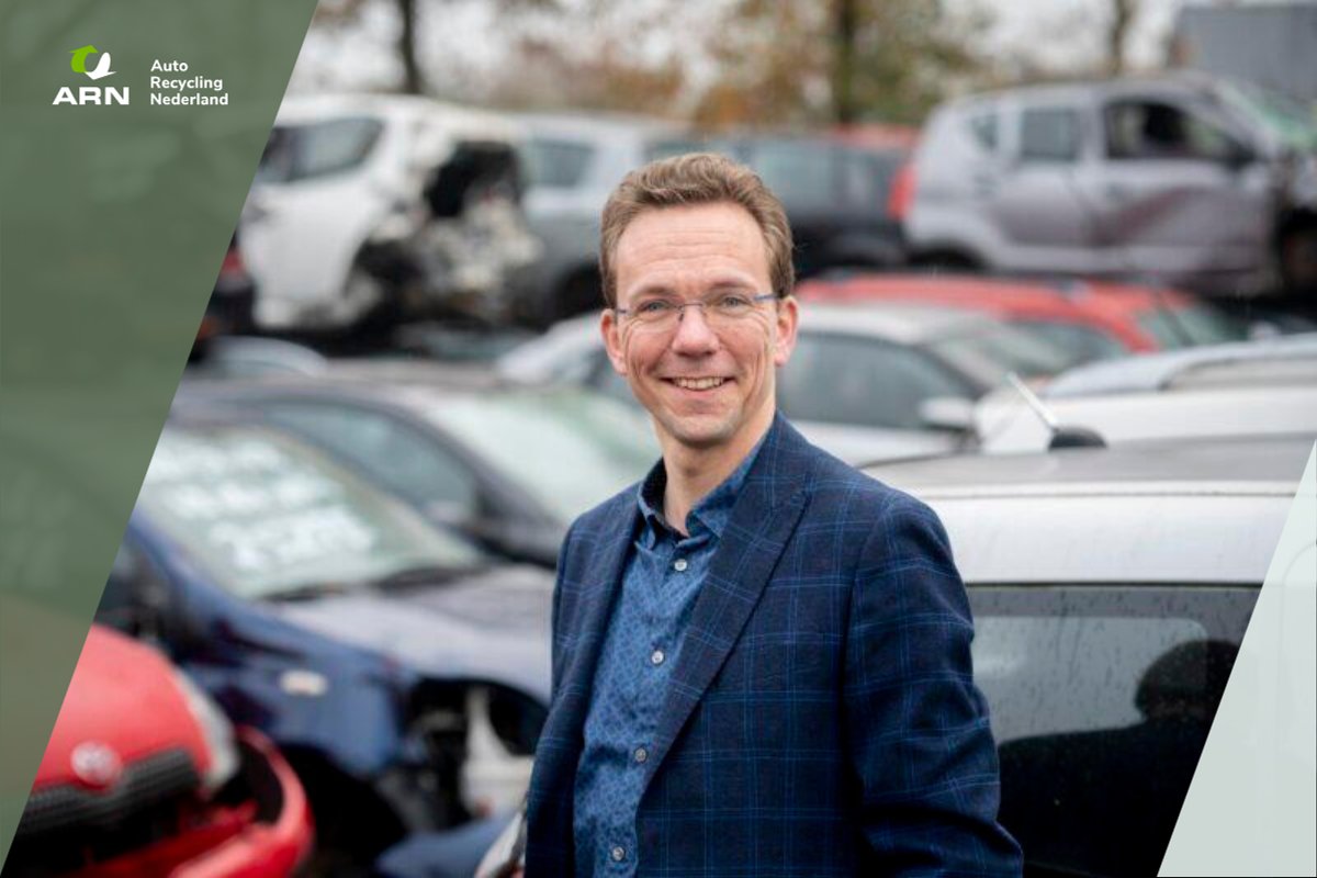 Op het moment dat een afgedankte batterij wordt ingezameld bij een autodemontagebedrijf zijn er twee opties. Welke precies leest u hier.
businessinsider.nl/oude-accu-elek…