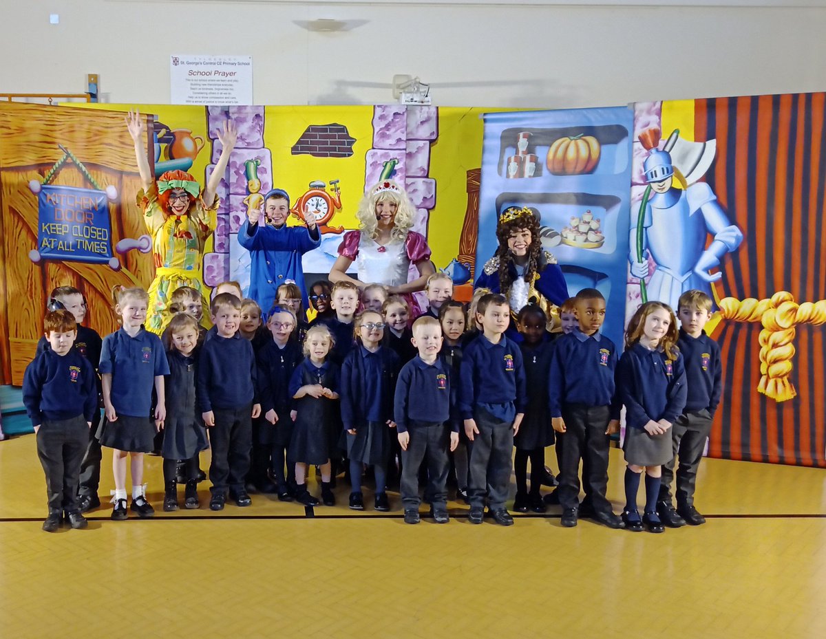 It was great to meet the cast after the panto! <a href="/MrGSGC/">Mr Grogan</a>