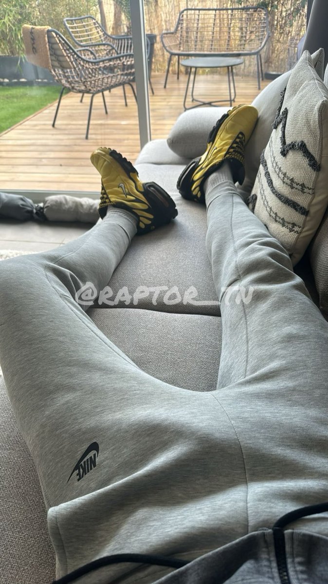 raptor_tn's tweet photo. Un max de RT 🔁 j’envoie la vidéo de #maqueue qui gicle 🍆💦

A maximum of RT 🔁 and I publish my #cumshot 

@maqueuecom @PlayFetish @GayMecOff https://t.co/z7H2ERRowO