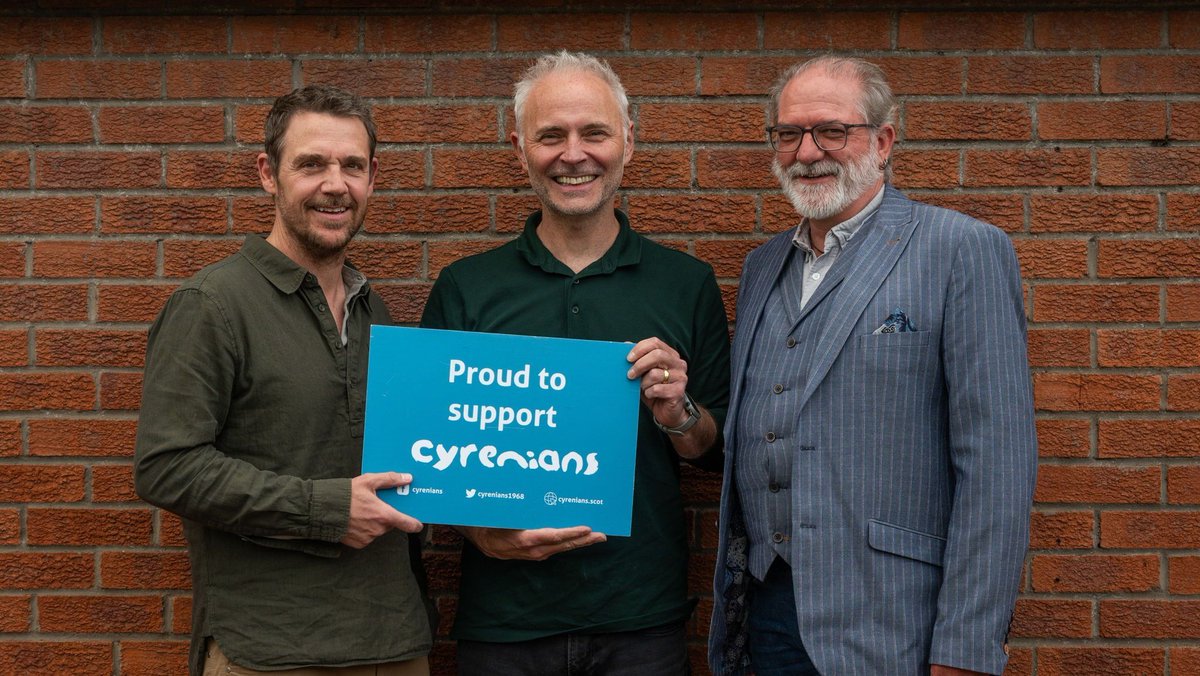 Thank you to everyone who's supported Cyrenians in 2023 - you made our year! You are all stars - some literally! - looking at you Leith actors @Mark_Bonnar and Jamie Sives, who visited our FareShare depot in July to volunteer. Cheers lads! Support us: buff.ly/3iWCFzz