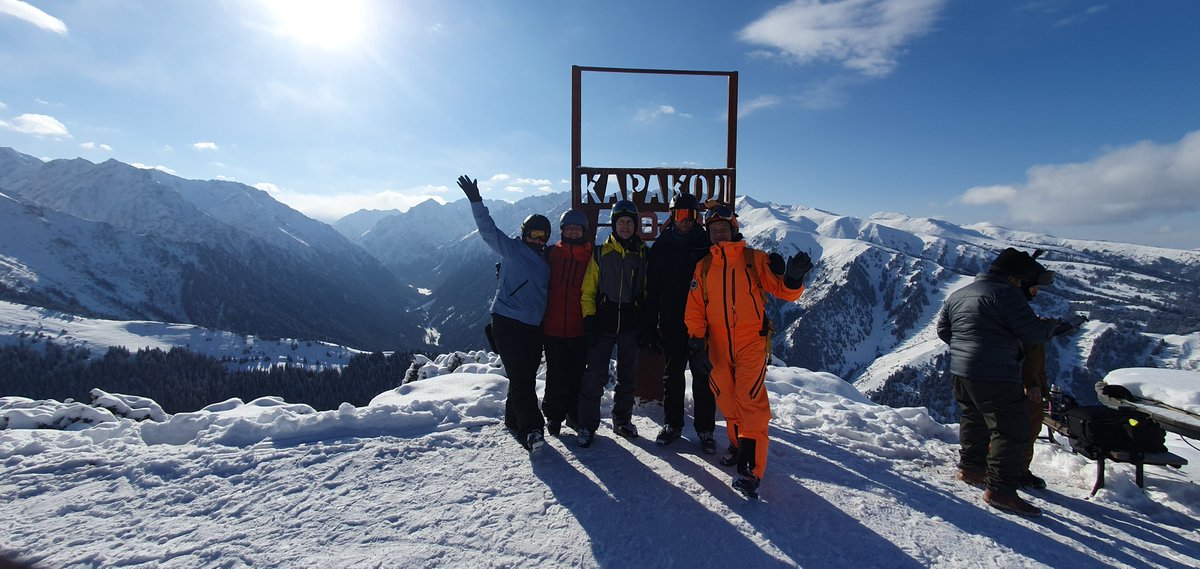 ProSkiPro's tweet image. Несмотря на наши категорические предупреждения, что в Каракол нужно ехать не на Новый год, сложилось две группы, выдвигающиеся в него на этот 2024 НГ - одна прибывает перед НГ, вторая после. Возможно, кому-то ещё будет интересен #Каракол в это время. Детали/связь через админа