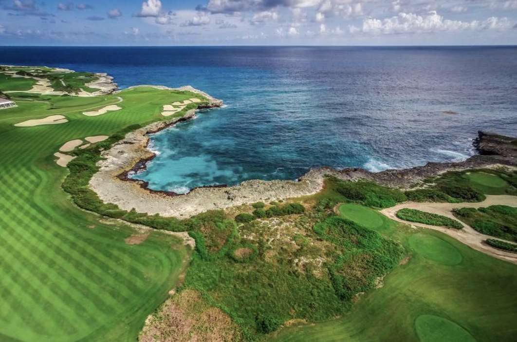 Are you ready to tee off in paradise? The Caribbean boasts world-class golf courses with stunning ocean views. Swing into action and perfect your game! ⛳🌊 #CaribbeanGolf #GolfersParadise