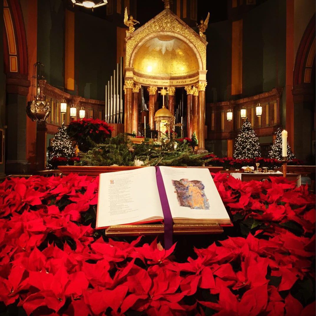 BustedHalo's tweet photo. Today’s prompt for the #BHAdvent23 photo challenge is #AllIsCalm. Pictured here is a moment @fatherdavedwyer captured at the @paulistfathers’ mother church @stpaulnyc on Christmas Eve. https://t.co/N5OdKrvU2V
