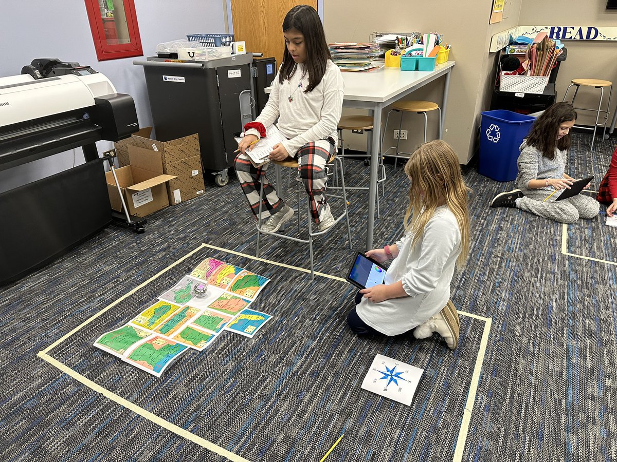 4ths in @MrMorkert class programmed @Sphero to travel to the states in the SE USA. They had to identify the state capital of each state before traveling there @AHSD25Patton @pattonlmc