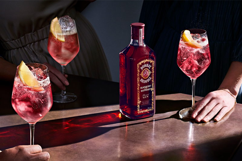 Eat, drink, and be merry with the Bombay Bramble. #BombaySapphire #StirCreativity