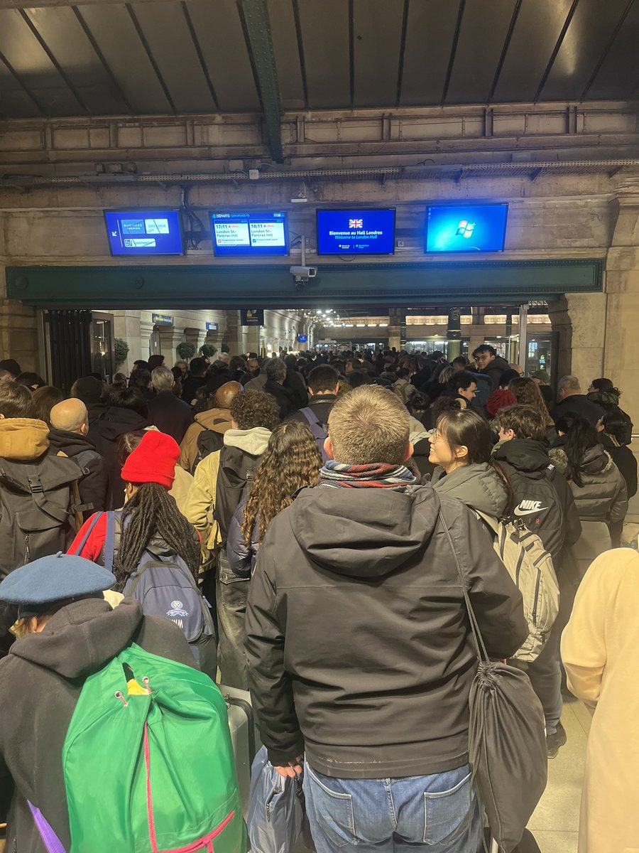 GeorgBridges's tweet photo. @Eurostar train cancelled yesterday and now this. You’re an utter disgrace https://t.co/88rOFbdJsi