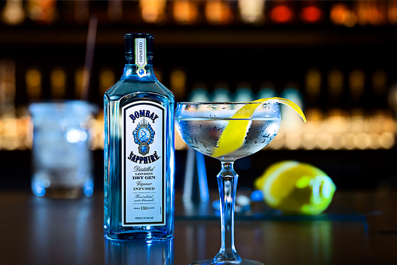 Ring in the New Year with a timeless cocktail: The Bombay Sapphire Martini. Click here for the recipe: bombaysapphire.com/ca/en/gin-cock… #BombaySapphire #StirCreativity #NYE