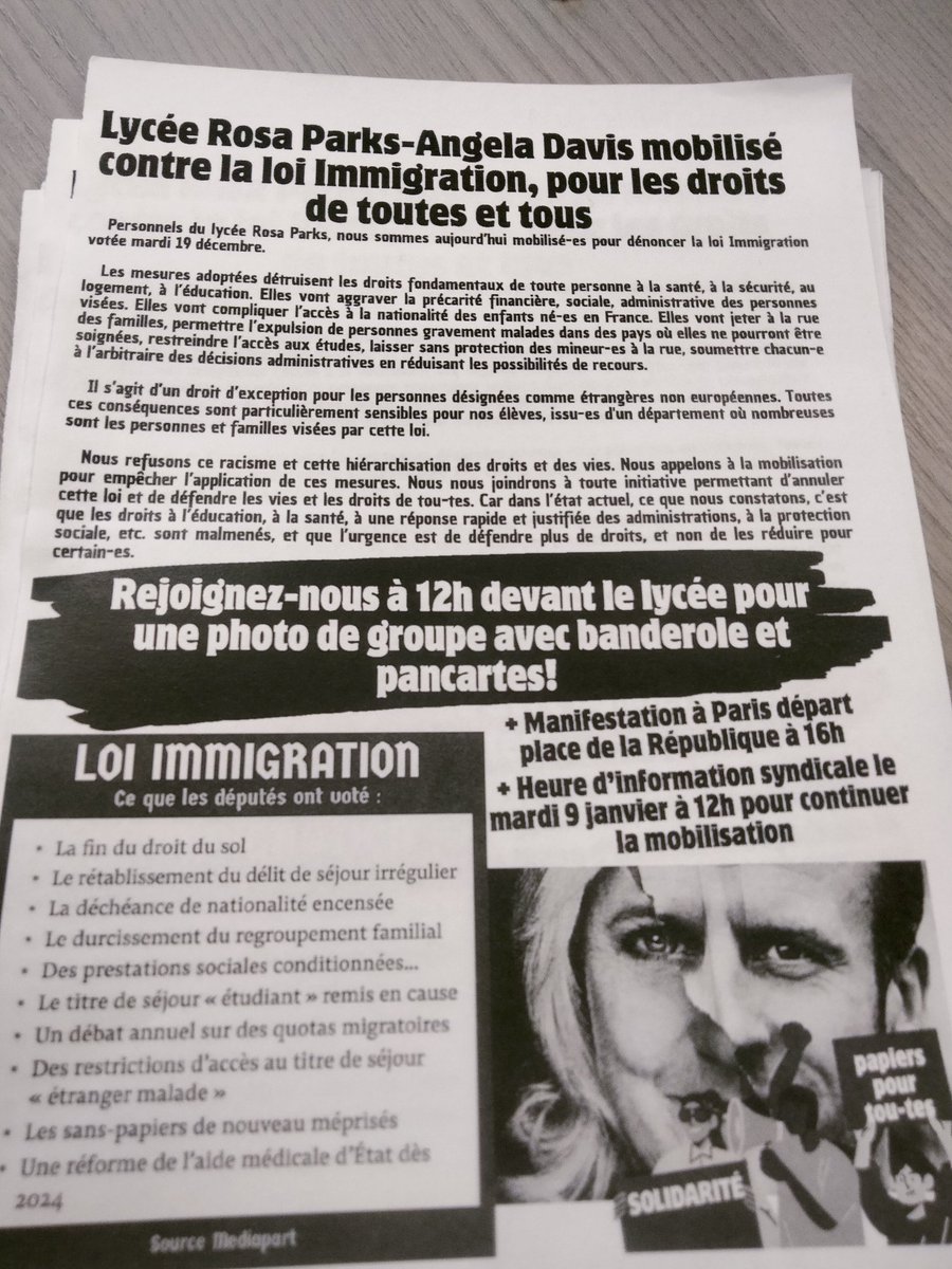 Lycée Rosa Parks- Angela Davis mobilisé contre la loi asile et immigration

Cette loi a des "conséquences sensibles pour nos élèves issu-e-s d'un département où nombreuses sont les personnes et familles visées par cette loi"