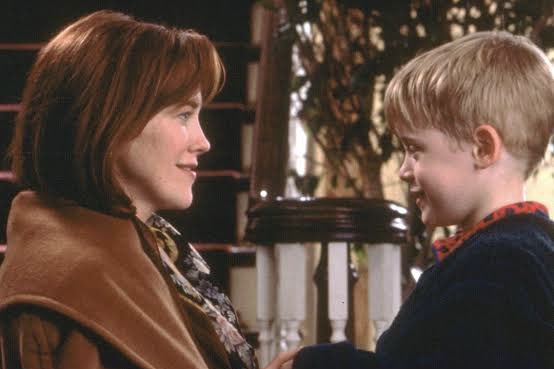 YUI🍿洋画＆洋楽🍿 on X:  "『ホームアローン(1990年公開)』ケビン役のマコーレー・カルキンと母親役のキャサリン・オハラが今年12月に再会した時の写真が泣ける。  映画公開から30年以上経った今でも"親子"として仲良しなケビンとママの関係性が尊すぎる #ホームアローン ...