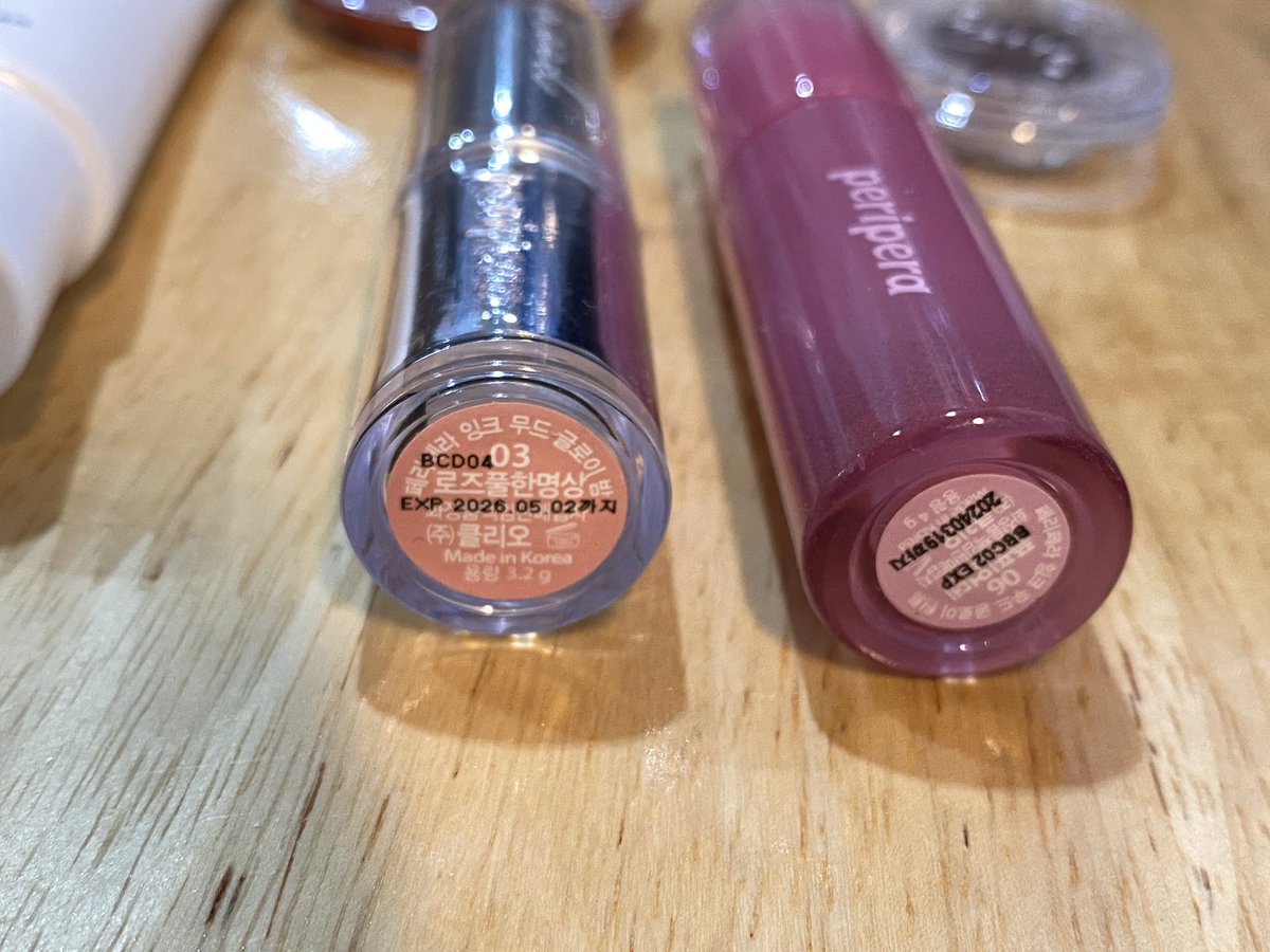 looklikelovena's tweet image. ขอพิมรวมๆน่าาสนใจเพิ่มเติมได้ค่ะBase glass Kage 02 ที่แม่ตุ้กใช้🥰120✨เหลือ90% บลัช 100✨ใช้ไปนิดเดียว อายเเชโด4u2  20✨ ลิปทิน50✨ ลิปบำรุง90✨ใช้ไปนิดเดียว #ส่งต่อสกินแคร์ #ส่งต่อเครื่องสําอาง #lipmask #สกินเเคร์  #บลัชออน #highlight #CANMAKE  #ส่งต่อคสอ #ส่งต่อเครื่องสำอางค์