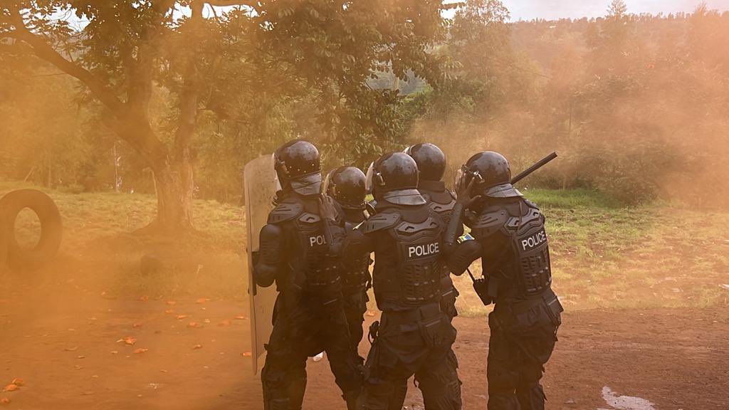 Uwimpuhwevava's tweet photo. Celebrating peace and security in Rwanda, thanks to the dedicated efforts of #RDF and #RNP.
Their unwavering dedication contributes significantly to the nation's stability , fostering a safe environment for all.
#PeaceInRwanda
#PeaceAndSecurity #RwandaSafety https://t.co/rNBXrcvZL7