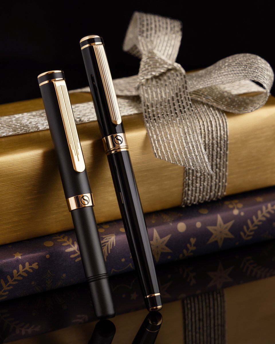Wishing you a December filled with joy, laughter, and beautifully written moments. 🎁✍️ Cheers to the art of expression!

#luxurypen #pocketpen #holidaygiving #penlover #pencollector #writingcommunity #christmas2023 #giftideas #fountainpencollector #giftingseason #writingtools