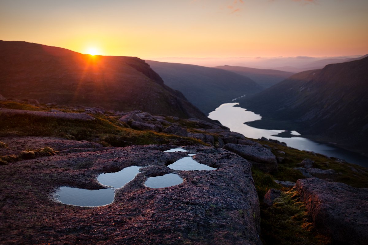 Wild Scotland wishes all of our members and followers a Merry Christmas and Happy New Year. We hope you can all take some time to get outside and enjoy what Scotland has to offer this winter! 
wild-scotland.co.uk/inspire-me