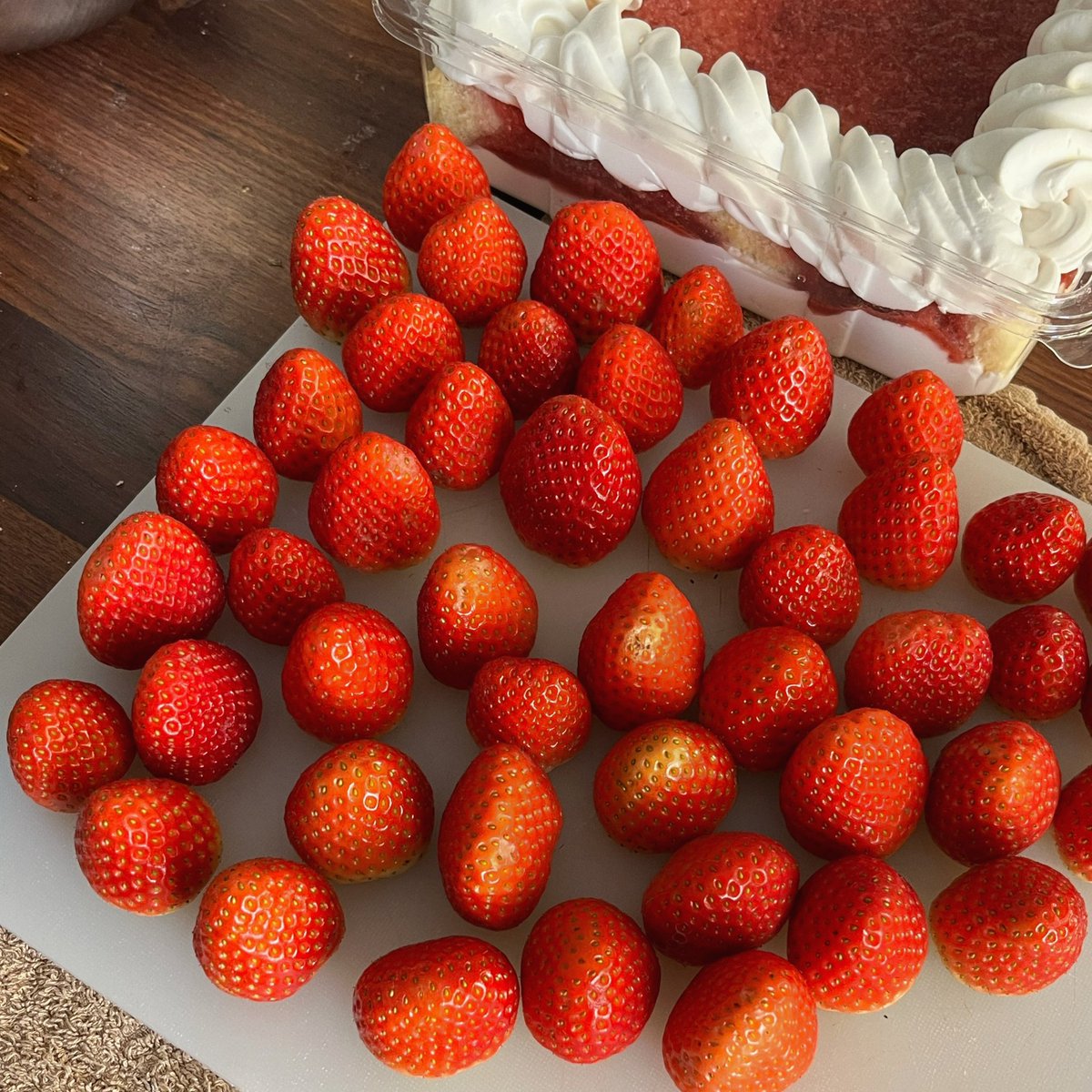 kristqiao's tweet photo. ��ริงๆอันนี้อร่อยมาก เวลาไส้หิวแล้วต้องให้อาหาร  จริงๆกดไลน์แล้วสั่งได้เลยครับ บางวันเริ่มเต็มแล้วครับ  gogo 
line : @apriltrees.studio https://t.co/UF6AqEg7hM