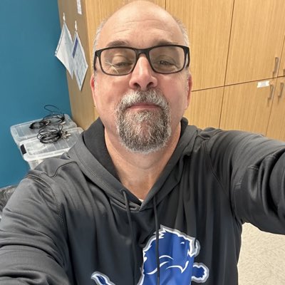 rrmusgraves's tweet photo. #NewProfilePic https://t.co/XnaHZlRFRR